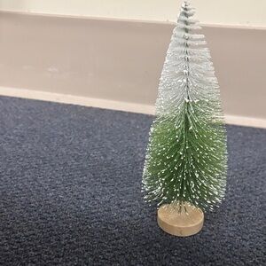 Green and White Holiday Tree Decoration